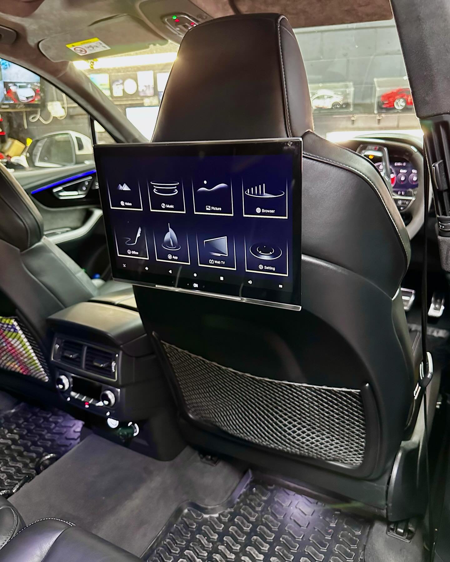 Image gallery marquee