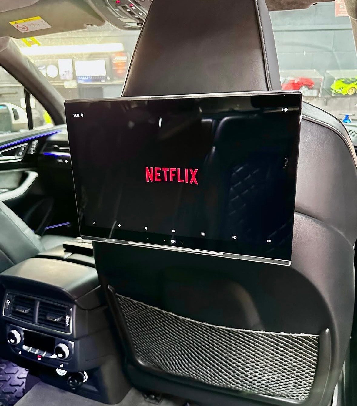 Rear Seat Entertainment Screens (Pair) - Image 2